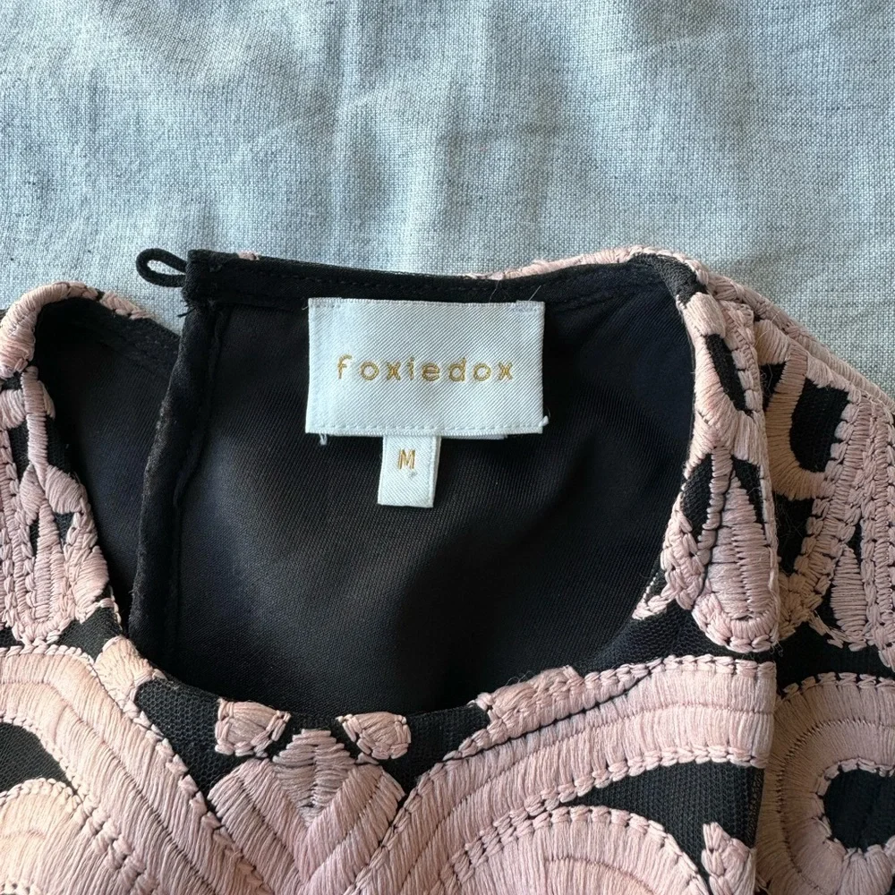 Brocade and Tulle Dress - Picture 4 of 5